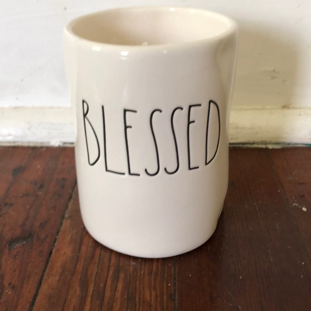 NWT RAE DUNN JASMINE AND GARDENIA “BLESSED” CANDLE